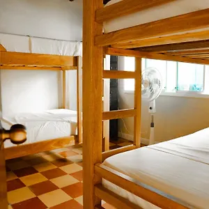 hostel-lucca-medelln.colombiamedellinhotels.com/